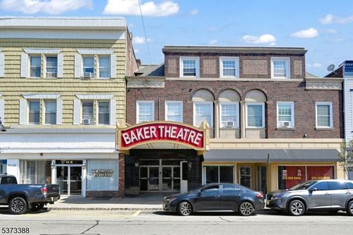 39 W Blackwell St, Dover, NJ, 07801-3828 | Card Image