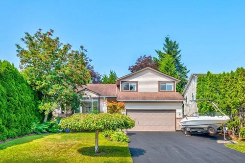 9427 214 Street, Langley, BC, V1M1L5 | Card Image