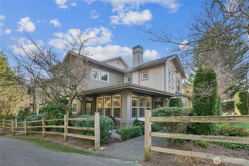 601-7704 Fairway Ave Se, Snoqualmie, WA, 98065-9051 | Card Image