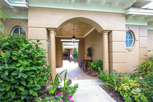 9030 Castle Harbour Cir, Vero Beach, FL, 32963-3621 | Card Image