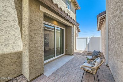 8255 E Prairie Avenue, House other with 3 bedrooms, 3 bathrooms and null parking in Mesa AZ | Image 3