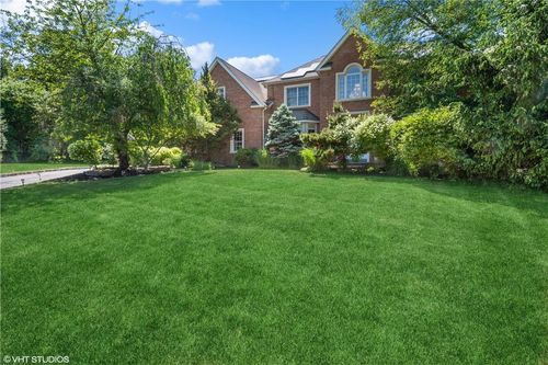 11 Birdie Dr, Montebello, NY, 10901-3940 | Card Image