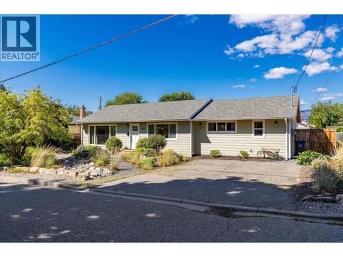 1336 Mountainview St, Kelowna, BC, V1Y4N3 | Card Image