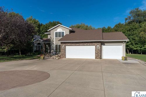 38102 Honeysuckle Ln, North Mankato, MN, 56003-4129 | Card Image