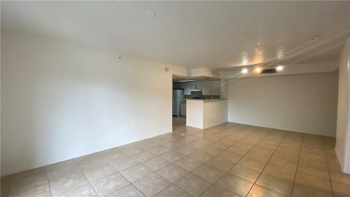 Residential Lease in Coconut Creek 3