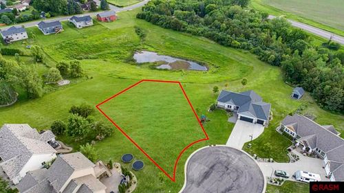 104 Spruce Ct, Le Sueur, MN, 56058-4574 | Card Image