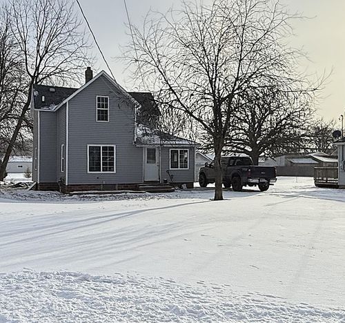 582 Gravel Rd, Montevideo, MN, 56265-2110 | Card Image