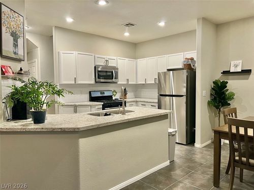 243 Intellectual Ct, Henderson, NV, 89052-5661 | Card Image