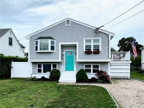 85 Eustis Ave, Newport, RI, 02840-2866 | Card Image