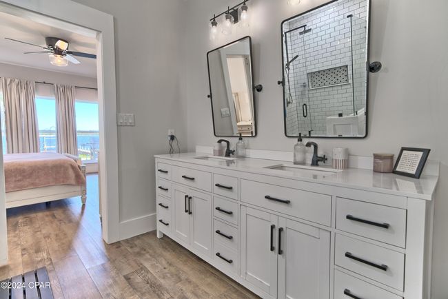 700 E 2 Nd St, House other with 4 bedrooms, 4 bathrooms and null parking in Lynn Haven FL | Image 37