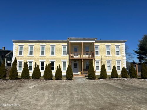 309-301-309 Fenn St, Pittsfield, MA, 01201-5260 | Card Image
