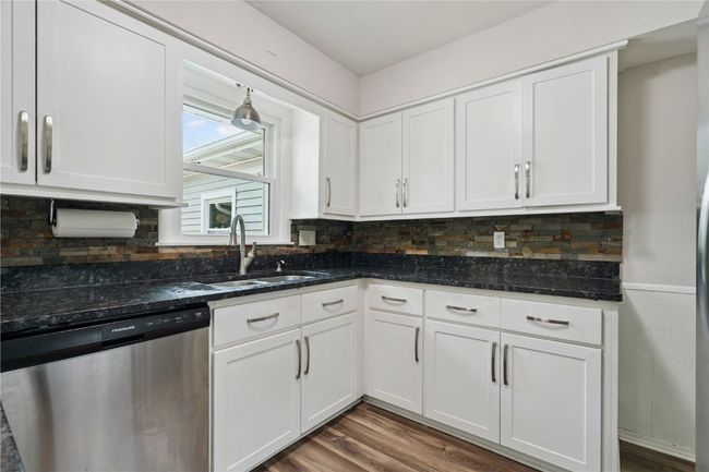 3642 Redbud Rd Ne, House other with 4 bedrooms, 2 bathrooms and null parking in Cedar Rapids IA | Image 12
