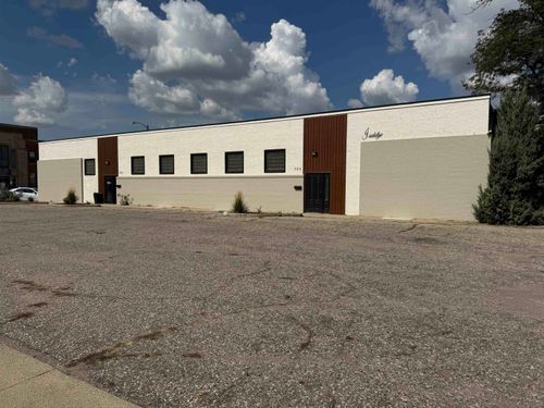 703 1st Ave S, Estherville, IA, 51334-2352 | Card Image