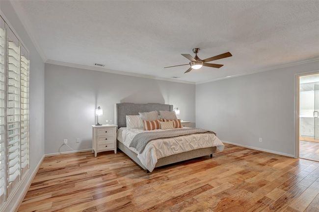 Primary Bedroom with renovate ensuite bath | Image 25