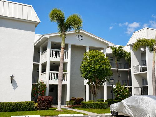 203-30 Colonial Club Dr, Boynton Beach, FL, 33435-8406 | Card Image