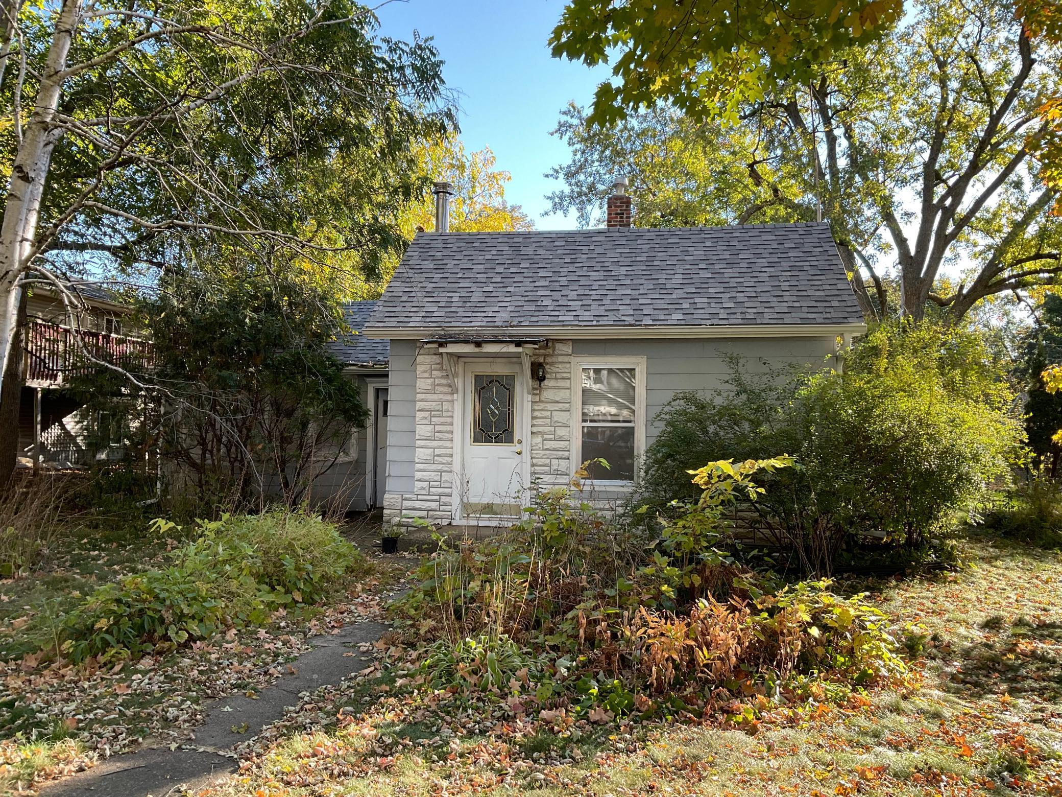 Dallas St, River Falls, WI 54022