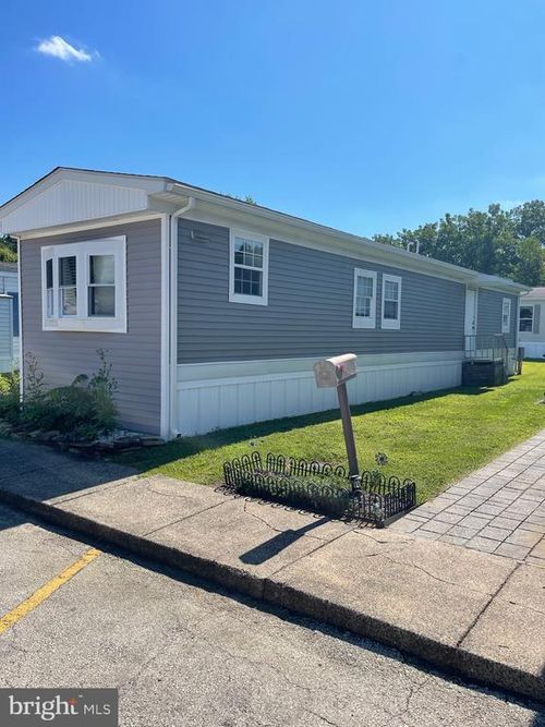 3605 Rose Ave, FEASTERVILLE TREVOSE, PA, 19053-4964 | Card Image