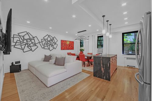 2d3d-251 Seaman Ave, New York, NY, 10034-1271 | Card Image