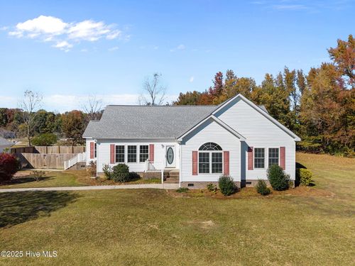 3114 Franklin St, Farmville, NC, 27828-9521 | Card Image