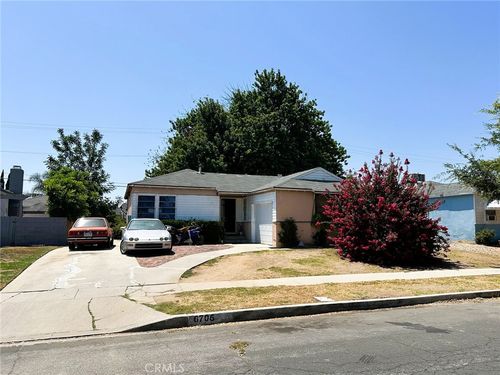 6705 Sylvia Ave, Reseda, CA, 91335-5010 | Card Image