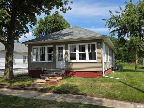 306 Ripper St, South Pekin, IL, 61564-7532 | Card Image