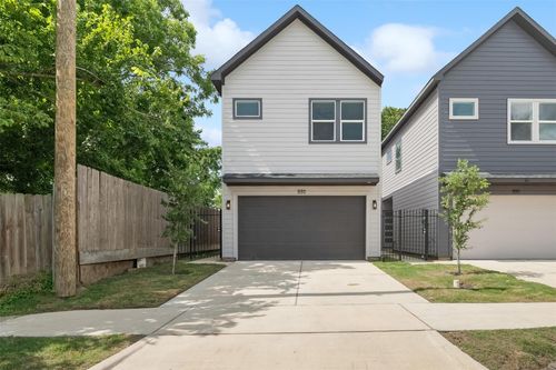 892 Paul Quinn St, Houston, TX, 77091-4155 | Card Image