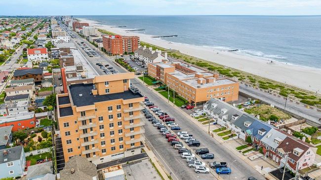 APT-204 - 661 W Broadway, Condo with 3 bedrooms, 2 bathrooms and null parking in Long Beach NY | Image 26