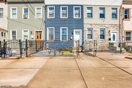138 Broadway, Jersey City, NJ, 07306-6431 | Card Image