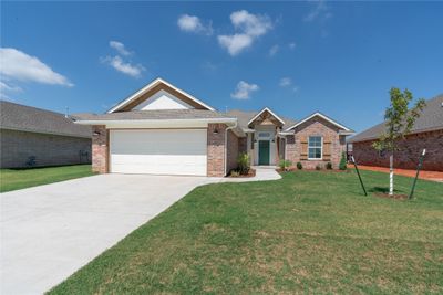 495 Hackberry Lane, House other with 3 bedrooms, 2 bathrooms and null parking in Washington OK | Image 1