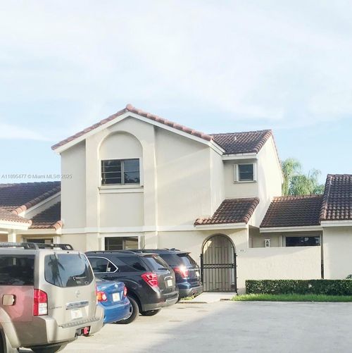 6024-6024 Nw 172nd Terrace Cir, Hialeah, FL, 33015-4676 | Card Image