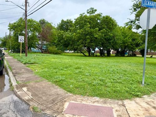 1625 Burnet St, San Antonio, TX, 78202-2412 | Card Image