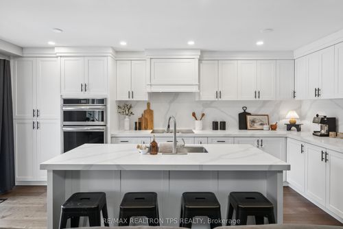 87 Madden Pl, Bowmanville, ON, L1C5K3 | Card Image