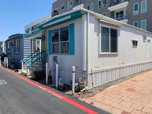 spc-89-900 N Cleveland St, Oceanside, CA, 92054-2178 | Card Image