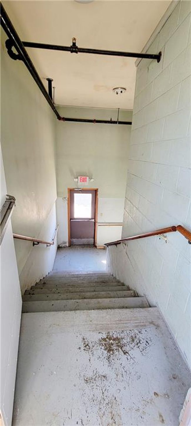 600 E Mary St, Condo with 0 bedrooms, 0 bathrooms and 18 parking in Yates Center KS | Image 25
