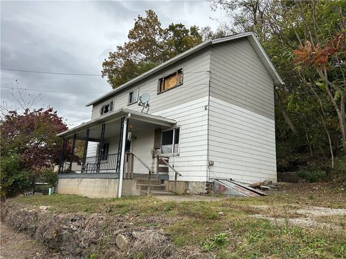 605 Howell St, Dawson, PA, 15428-1078 | Card Image