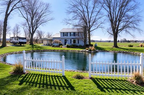 2683 Holtz Rd, Shelby, OH, 44875-8814 | Card Image