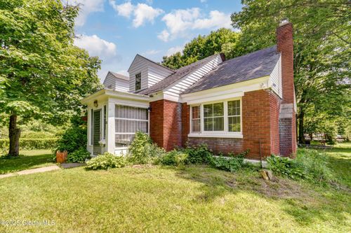 55 Crescent Ave, Amsterdam, NY, 12010-2112 | Card Image