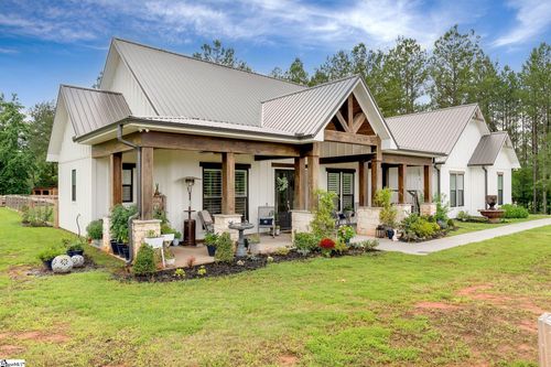 1641 Stewart Dairy Rd, Gray Court, SC, 29645-3341 | Card Image