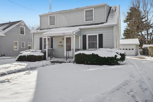 547 Riverside Ave, Adrian, MI, 49221-1527 | Card Image