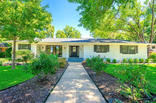 3202 S Glenbrook Dr, Garland, TX, 75041-4403 | Card Image