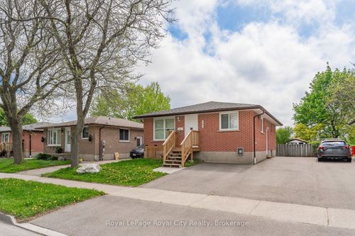 161 Hadati Rd, Guelph, ON, N1E6N3 | Card Image