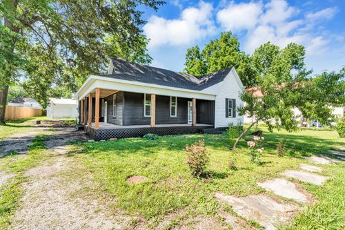 407 Wells St, Greenfield, MO, 65661-1379 | Card Image