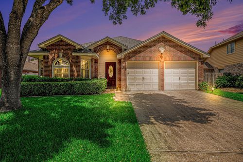 618 Bay Oaks Dr, Kemah, TX, 77565-2865 | Card Image