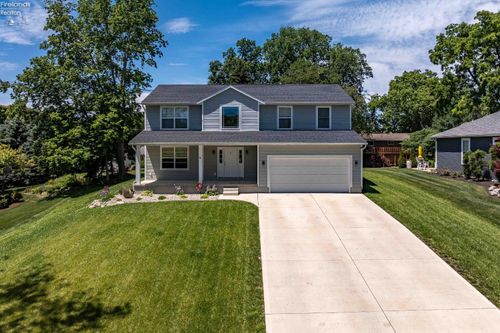 3712 N Delwood Dr, Port Clinton, OH, 43452-9722 | Card Image