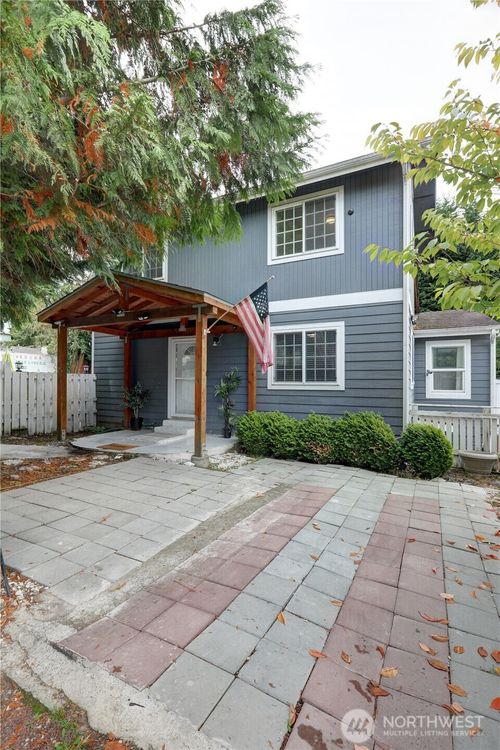 20705 13th Ave S, SeaTac, WA, 98198-3532 | Card Image