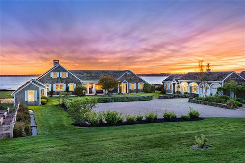19 Taylors Ln S, Little Compton, RI, 02837-1117 | Card Image
