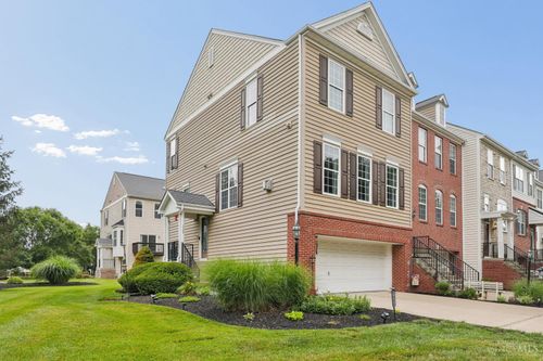 1500 Quarter Horse Cir, Loveland, OH, 45140-2068 | Card Image
