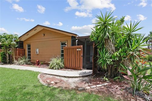 6322 Royal Woods Dr, FORT MYERS, FL, 33908-6185 | Card Image