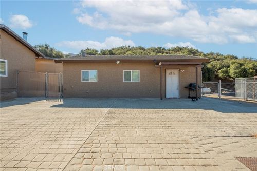 a-18414 Texas Canyon Rd, Santa Clarita, CA, 91390-1119 | Card Image