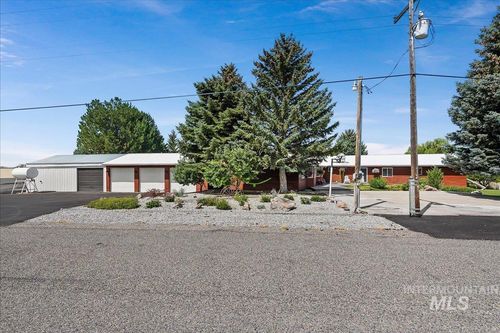 13 N 200 E, Shoshone, ID, 83352-5325 | Card Image